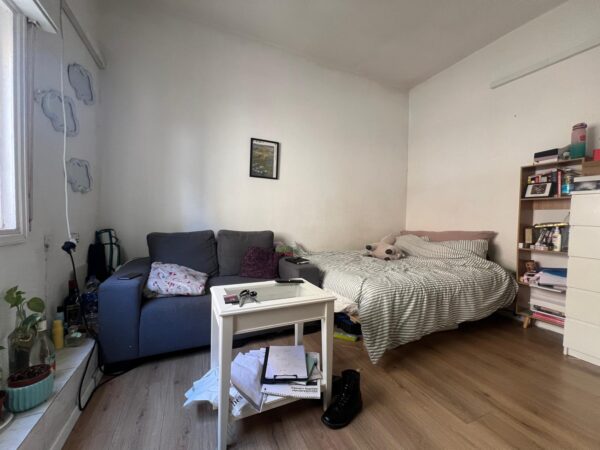 Un appartement de 3 pièces dans un magnifique immeuble Bauhaus 6