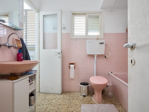 Au cœur de la ville, 4 pièces avec ascenseur et parking 6