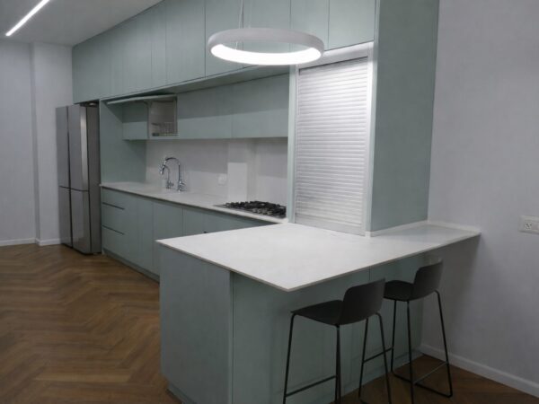 4 Room On Quiet ST Near The Beach 4