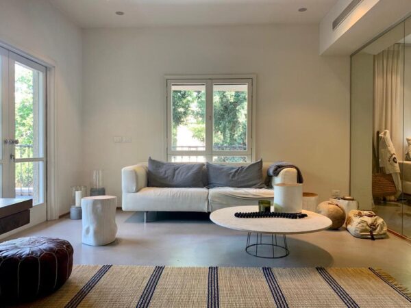 A Designed 3 Room Apt On Chen Boulevard 4