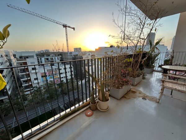 דירת מגזינים עם חניה בפרויקט העליה 5