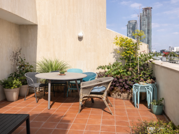 דירת גג בקרבת שדרות חן עם מעלית וחניה 4