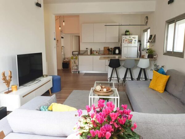 Appt 3 pièces neuf avec parking, près de la place Rabin 3