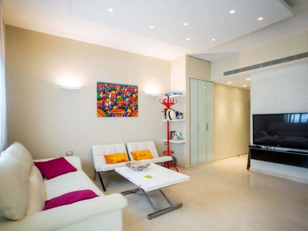 Appartement 3 pièces rénové avec balcon 4