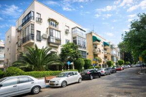 בהקליר השקט דירת 3 חד משופצת עם מרפסת