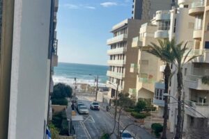 For Sale A 3 Room Apt on Gordon Street