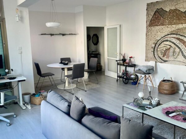 למכירה ברחוב גורדון 3 חד פסיעה מהים 3