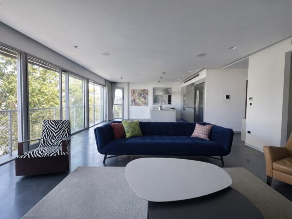 למכירה ביהושע בן נון דירת 3.5 חד מעוצבת 3