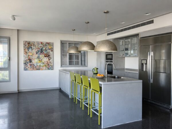 למכירה ביהושע בן נון דירת 3.5 חד מעוצבת 4