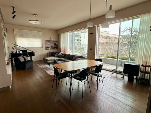 למכירה בהוברמן דירת 4 חד אדריכלית עם חניה 1