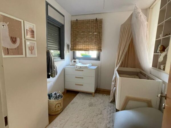 In The City Heart A 3.5 Room Apt With Parking 5