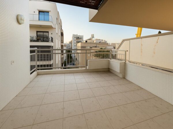Nord Dizengoff Appartement 4 pièces avec ascenseur et parking 2