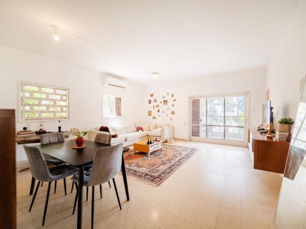 3-Room Apt, Old North – Elevator & Parking 1