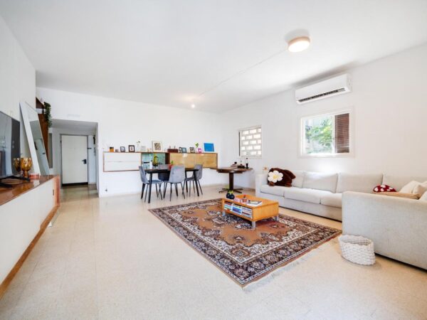3-Room Apt, Old North – Elevator & Parking 3
