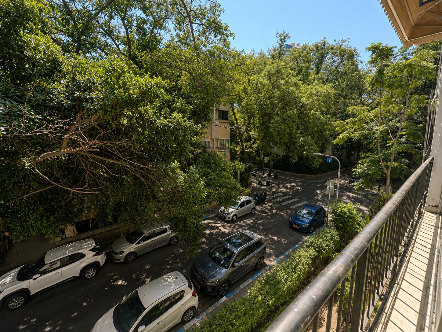 Charming & Quiet 3-Room Apartment
