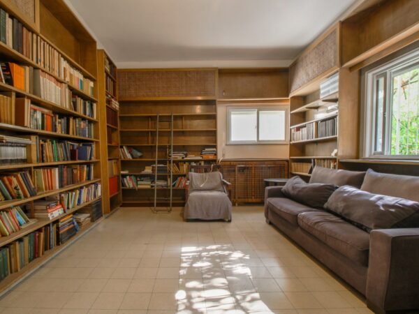 Près de Dubnov – Grand appartement avec balcon 2