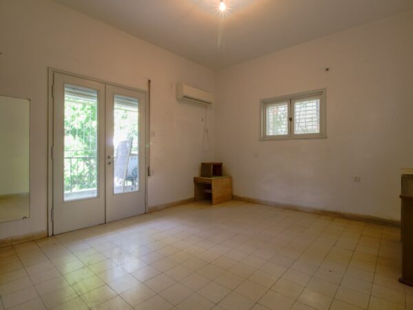 Près de Dubnov – Grand appartement avec balcon 7