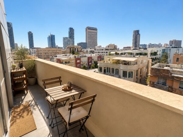Allenby – 2 Rooms, Elevator & Stunning Views 1