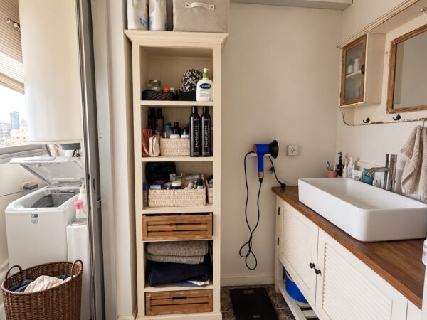 Allenby – 2 Rooms, Elevator & Stunning Views 5